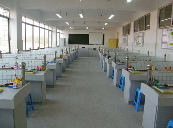 多媒體會計模擬實驗室,多媒體會計模擬實驗室設備