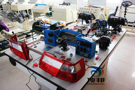 桑塔納3000全車仿真電路實(shí)驗(yàn)臺(tái)