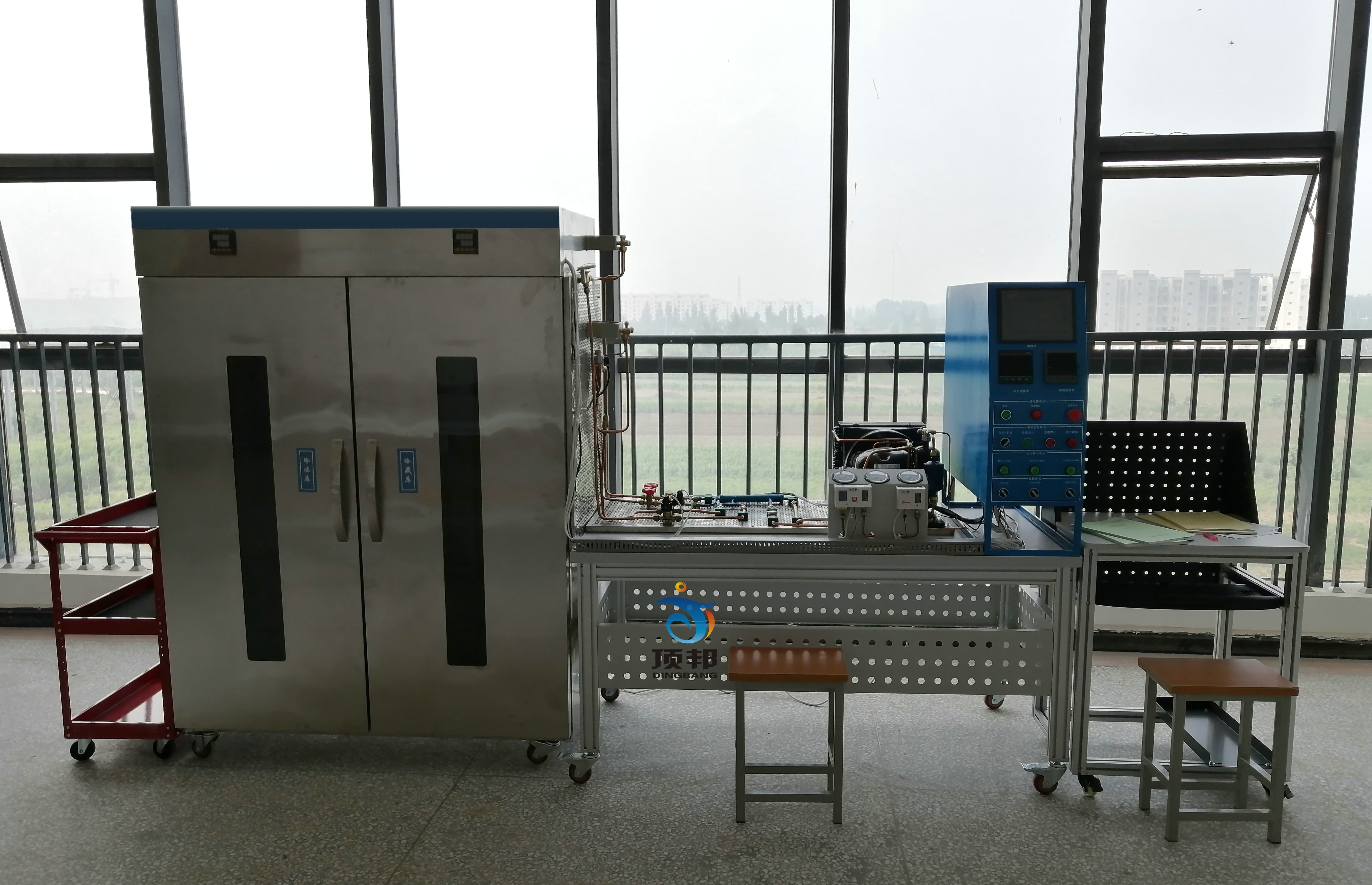 冷鏈物流管道工藝與制作調(diào)試實(shí)訓(xùn)裝置