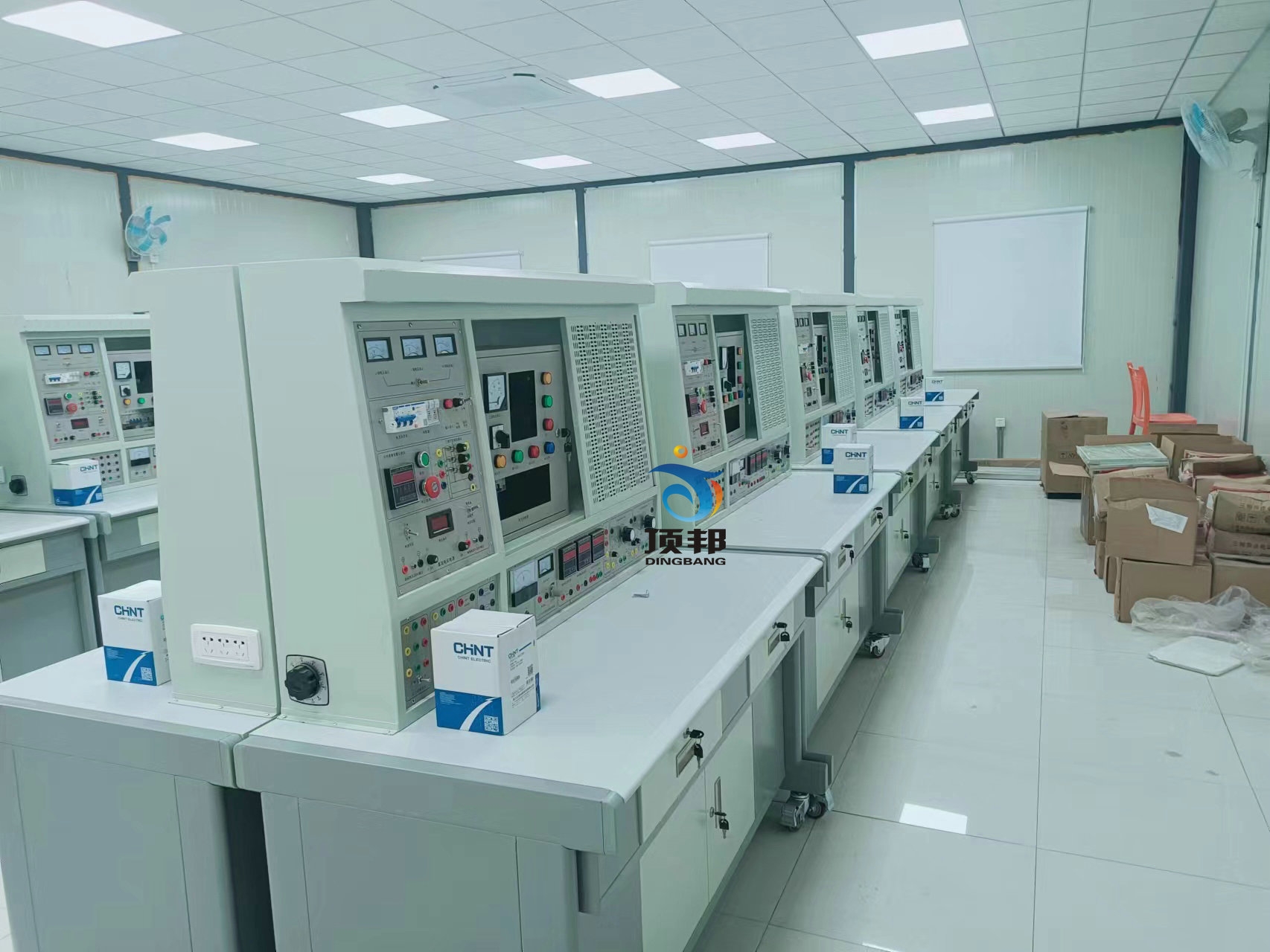 船舶電工工藝和電氣測(cè)試技能實(shí)訓(xùn)裝置