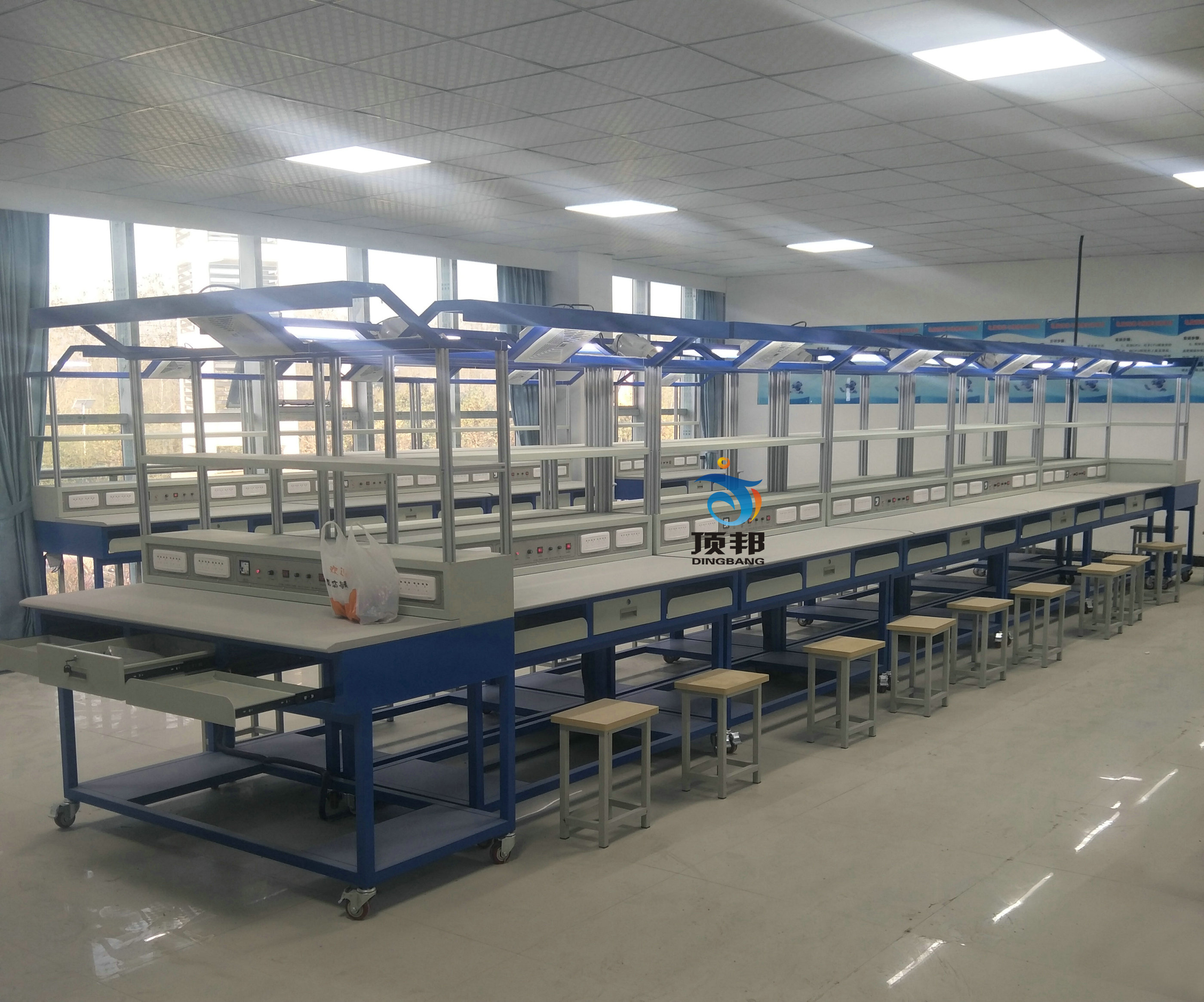 計(jì)算機(jī)組裝與維護(hù)實(shí)訓(xùn)裝置