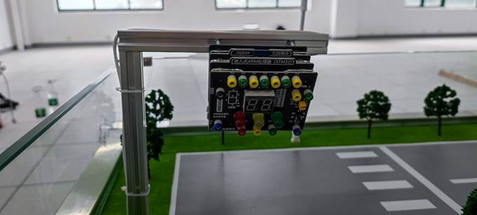 交通信號燈系統(tǒng)