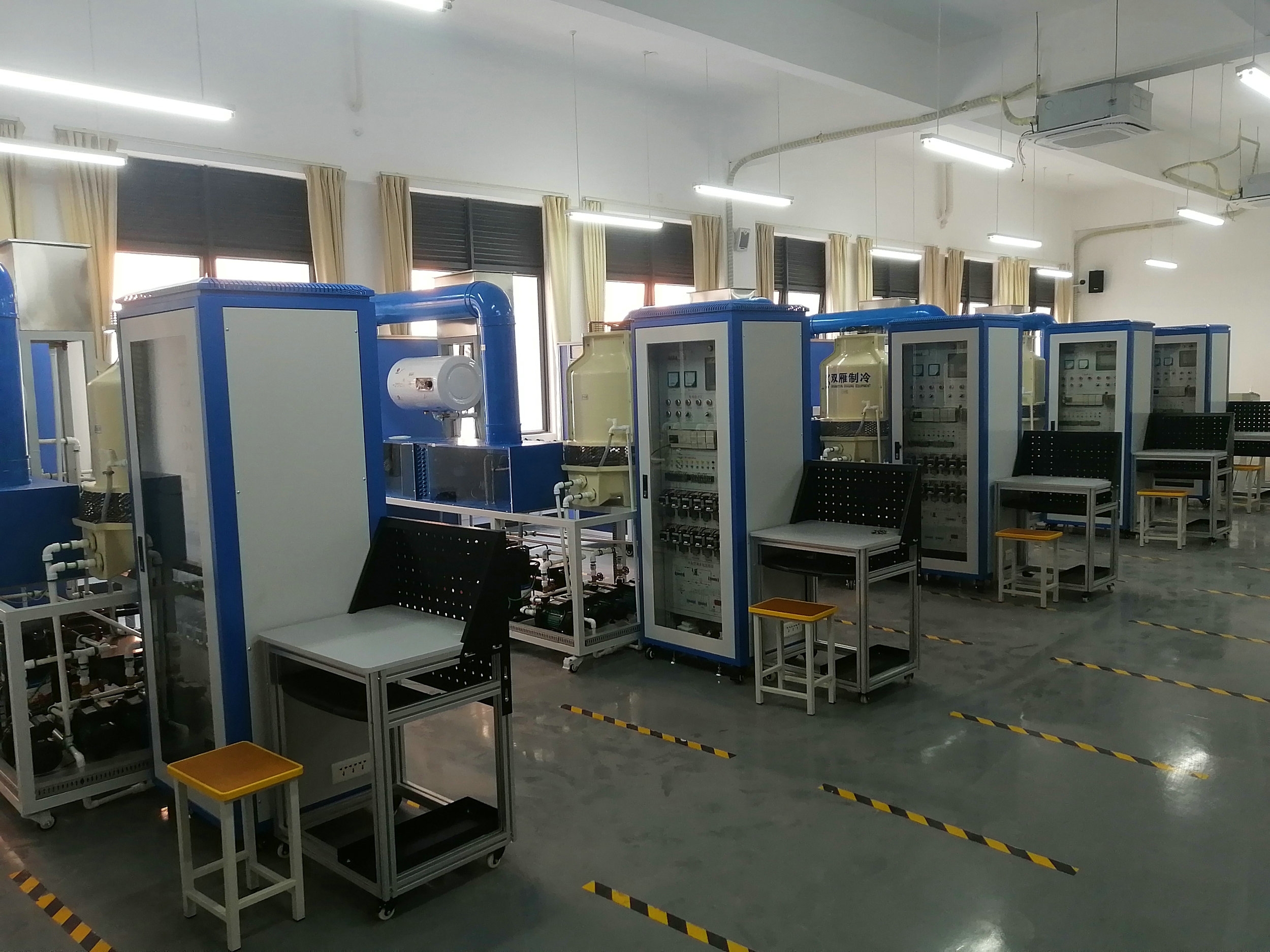 中央空調(diào)實(shí)訓(xùn)考核裝置（網(wǎng)絡(luò)型）