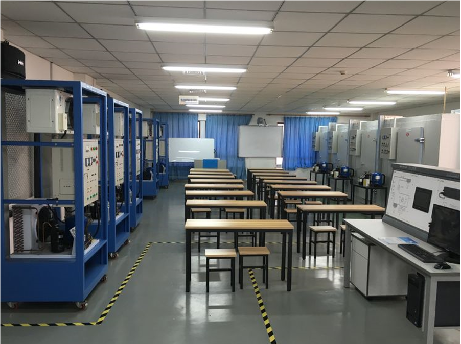 風(fēng)冷活塞式壓縮機(jī)制冷原理實(shí)訓(xùn)裝置