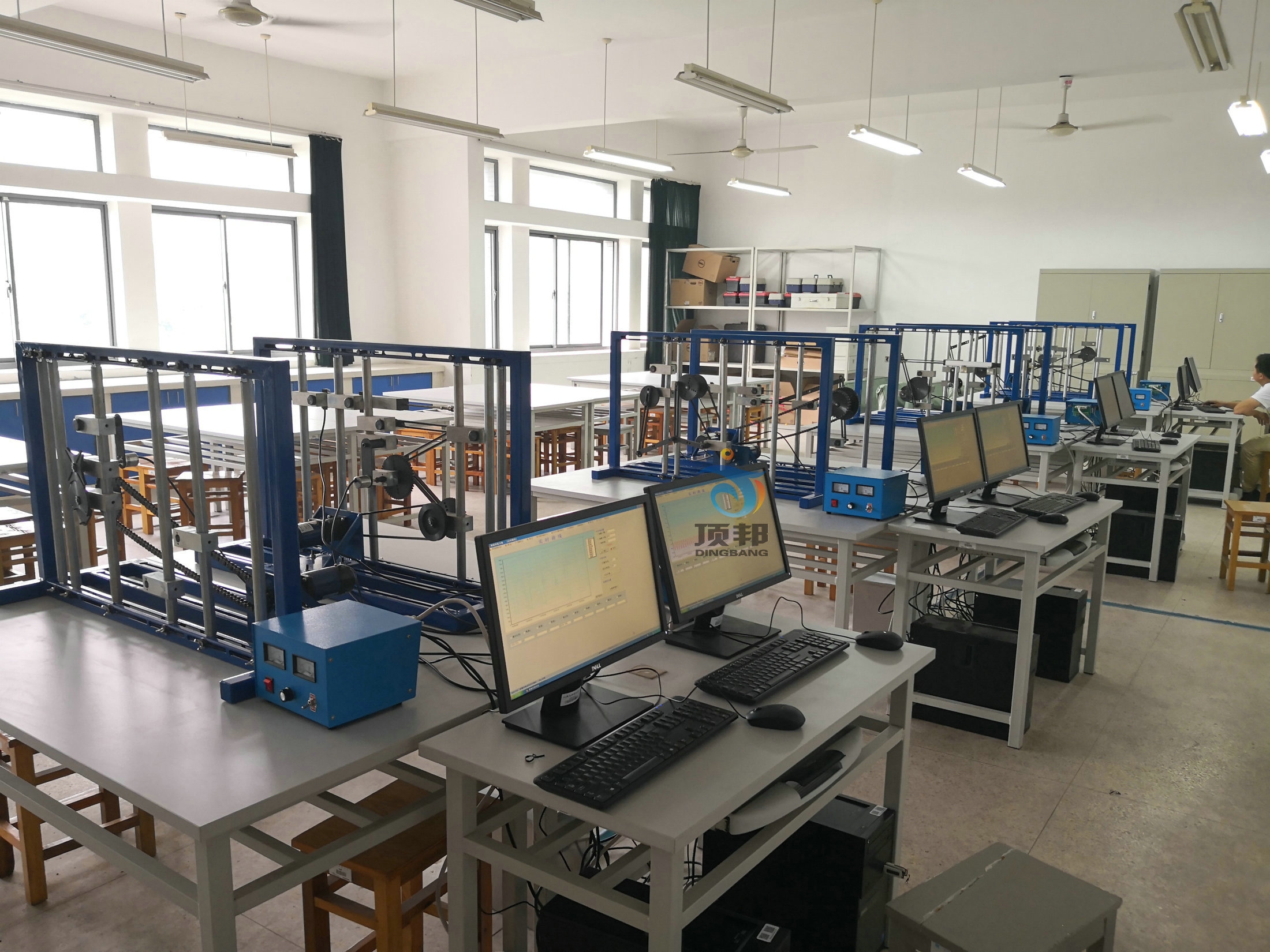 平面機(jī)構(gòu)運(yùn)動(dòng)設(shè)計(jì)分析與測(cè)試實(shí)驗(yàn)臺(tái)