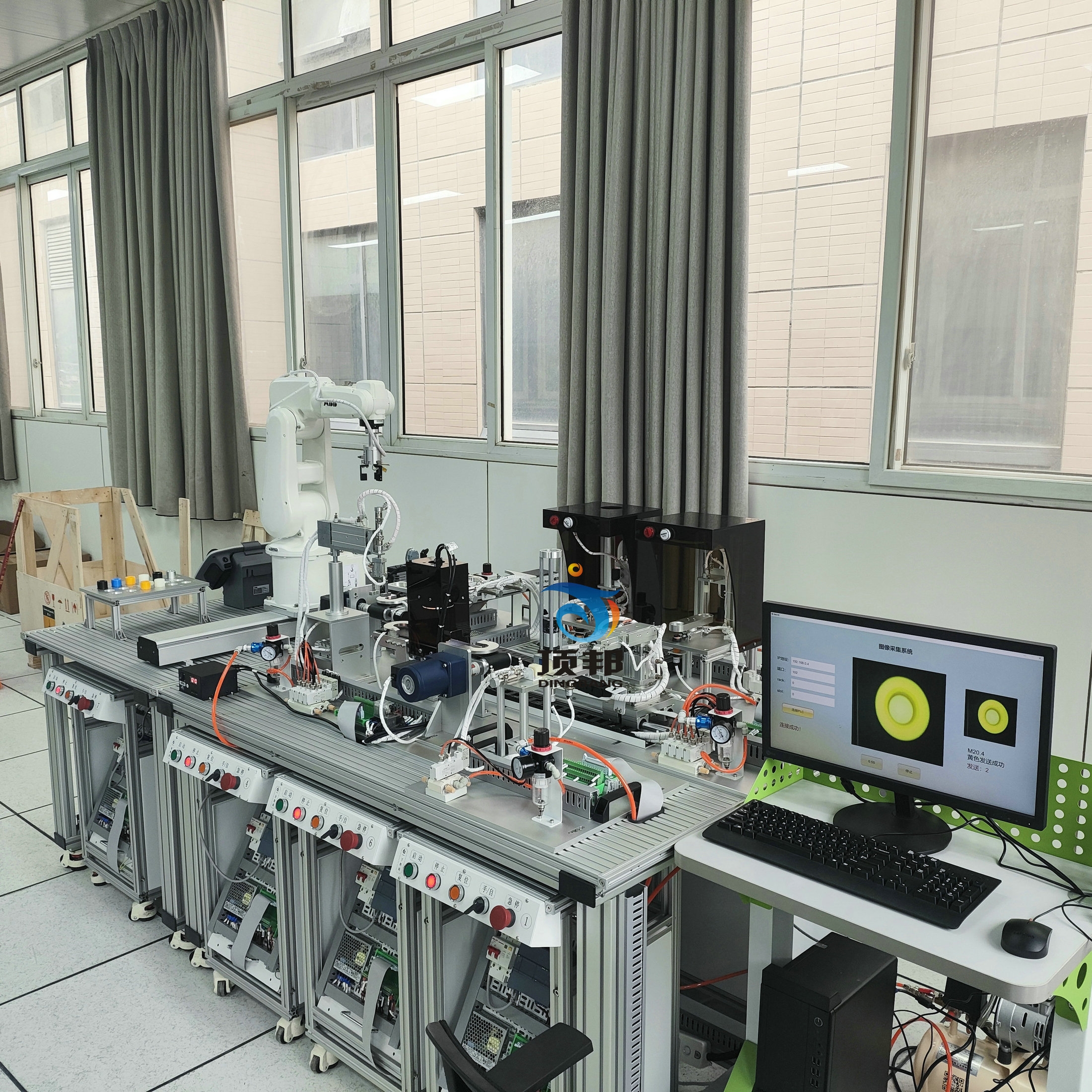 智能工業(yè)機器人實訓平臺