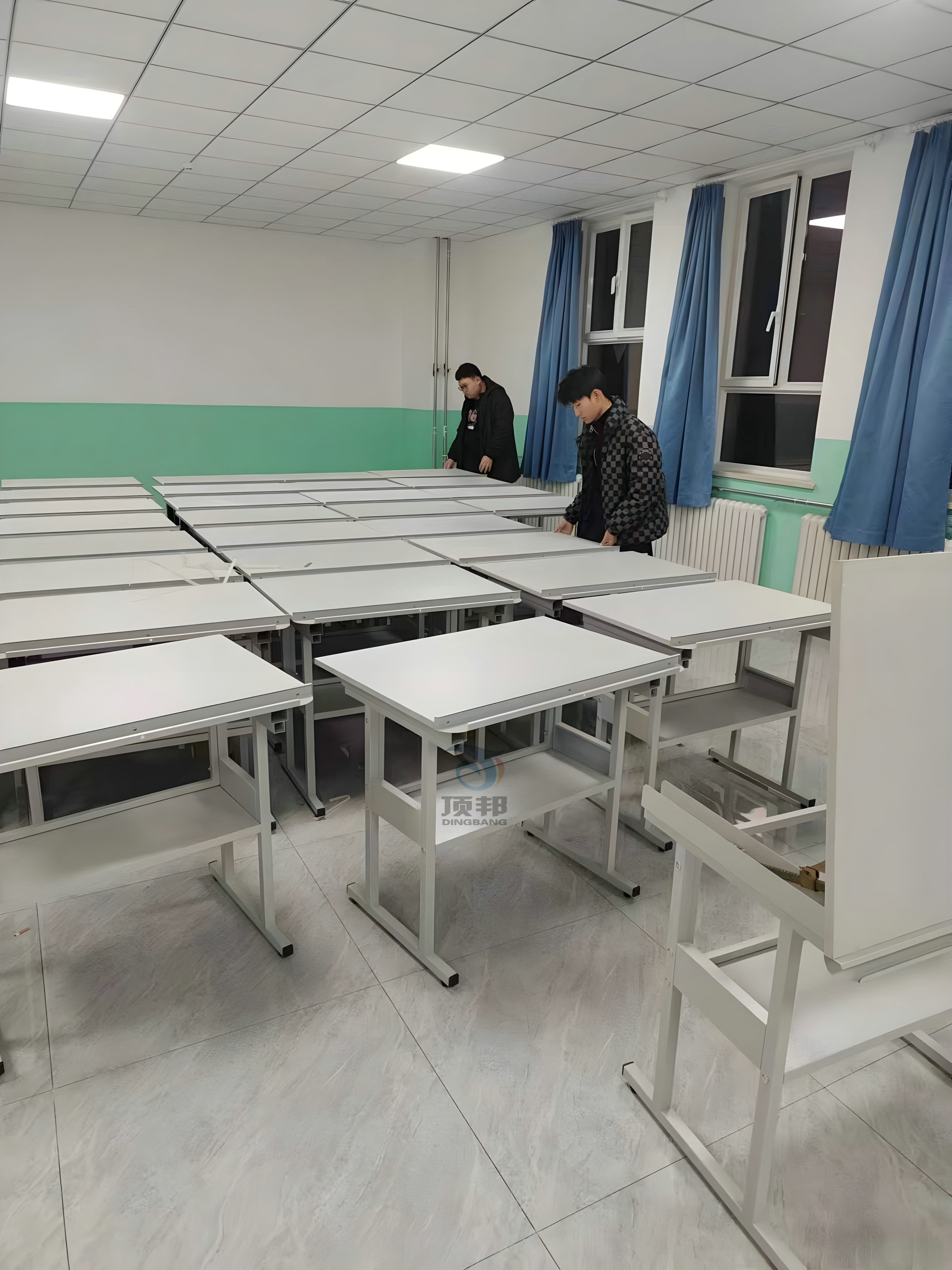 工程制圖實(shí)驗(yàn)室設(shè)備