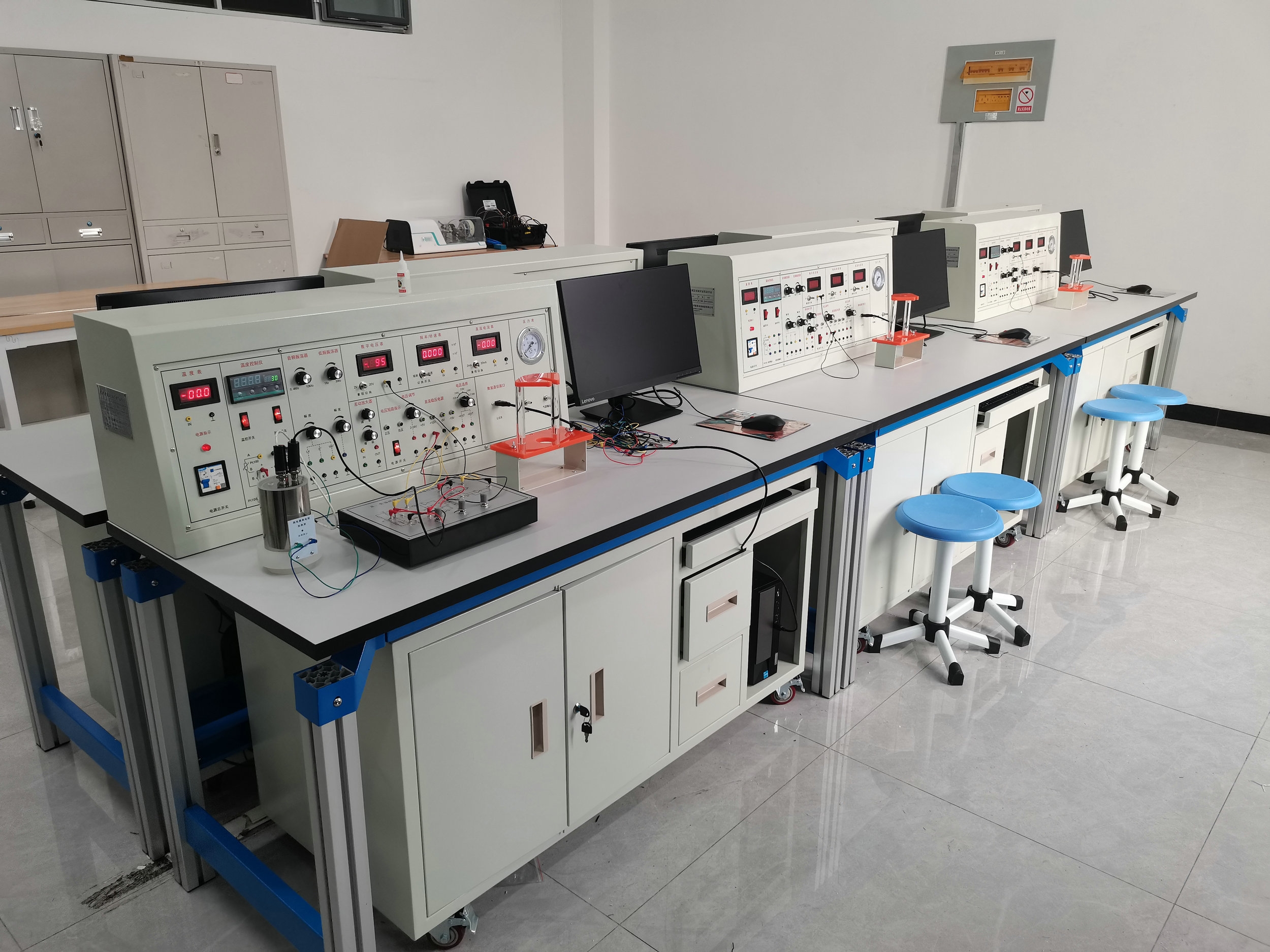 傳感器原理與檢測技術(shù)實(shí)驗(yàn)臺(tái)