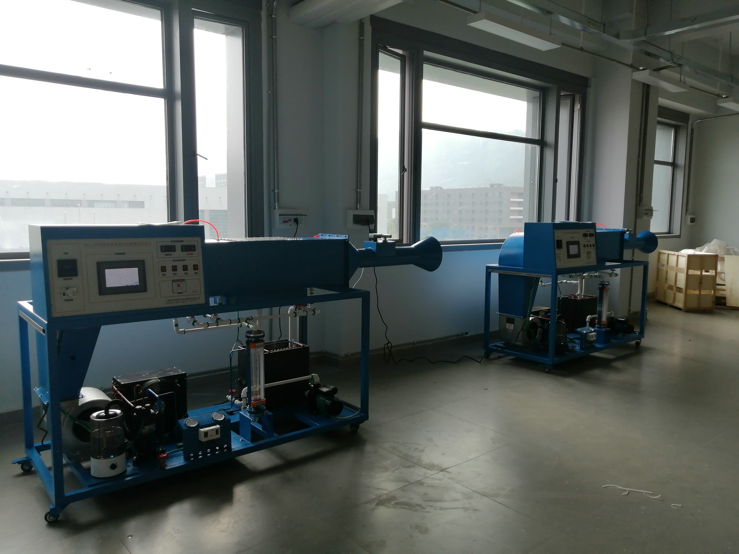 西華大學(xué)宜賓校區(qū)熱工原理、樓宇制冷制熱實訓(xùn)室設(shè)備(圖2)