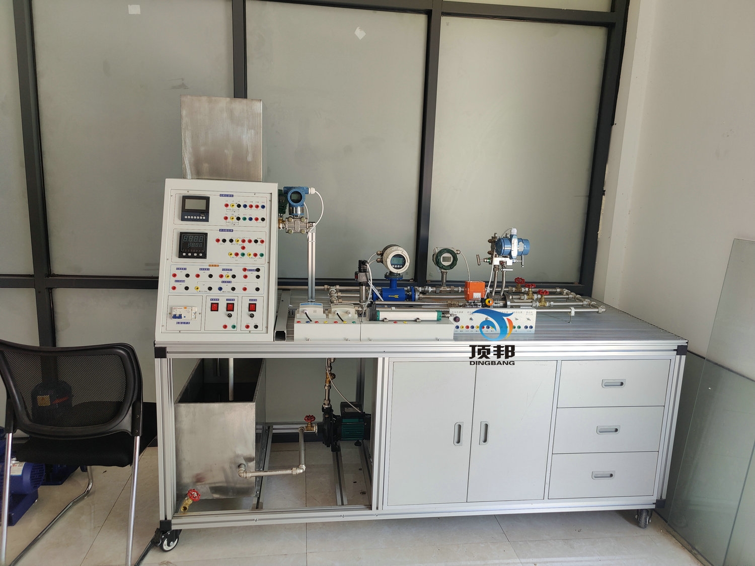 福州大學(xué)過程控制、熱工儀表測量實訓(xùn)裝置(圖3)