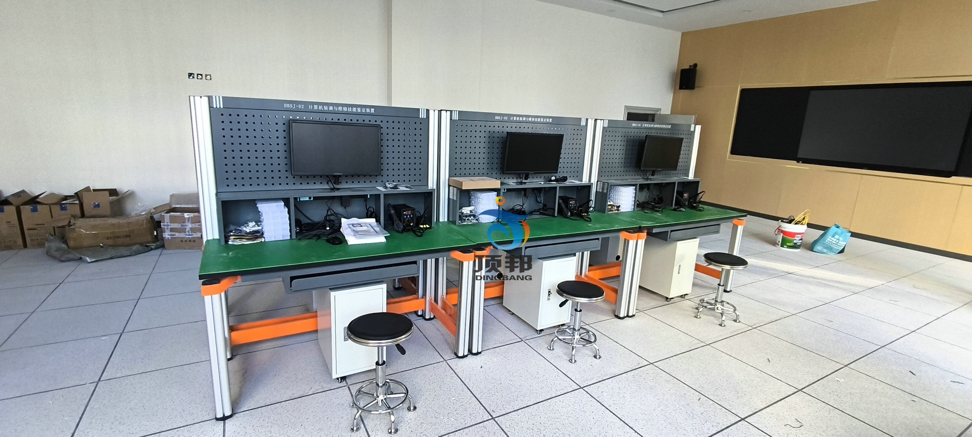 計(jì)算機(jī)裝調(diào)與維修技能鑒定裝置