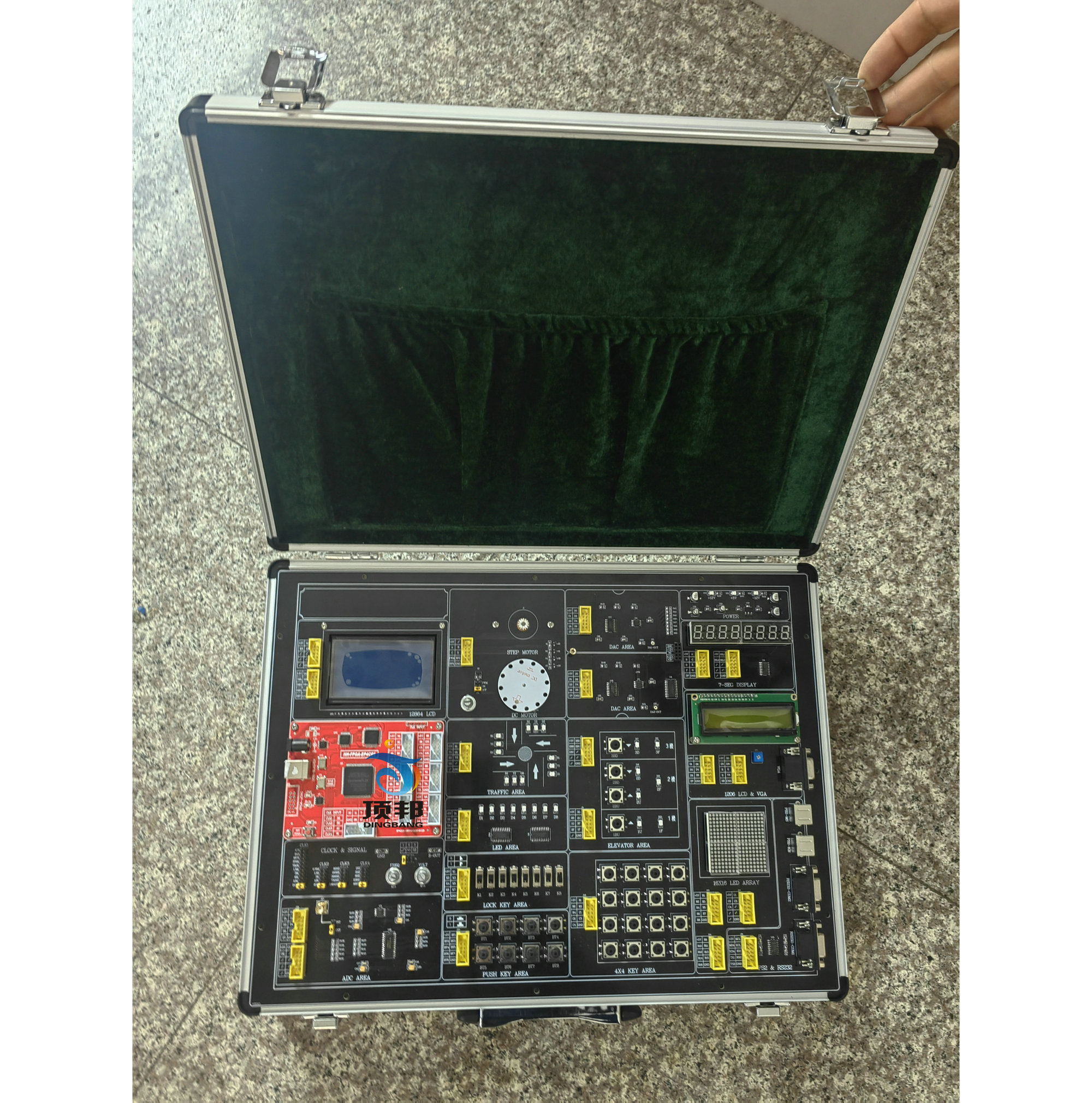 江蘇師范大學(xué)泉山校區(qū)FPGA實(shí)驗(yàn)教學(xué)系統(tǒng)