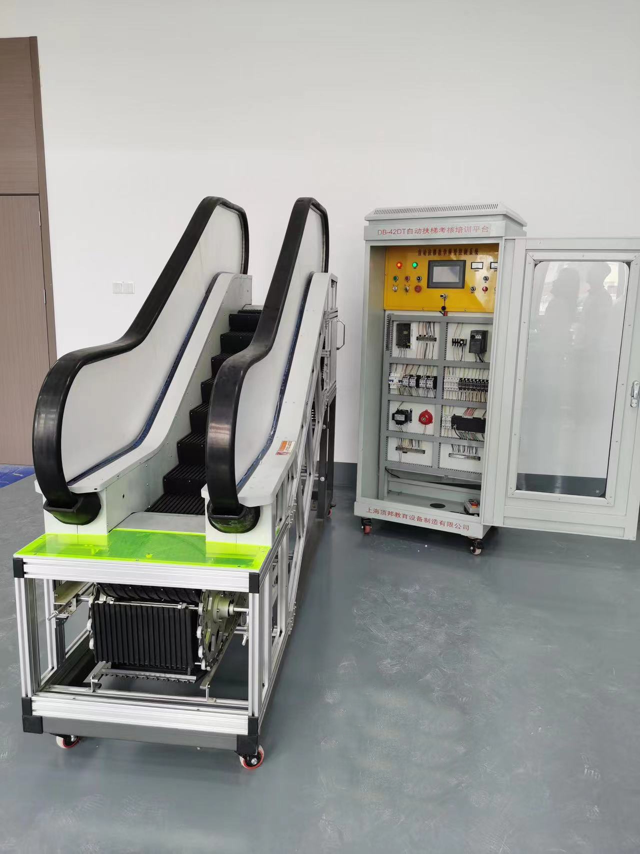 廣東特檢院中山檢測(cè)院自動(dòng)扶梯考核培訓(xùn)平臺(tái)(圖1)