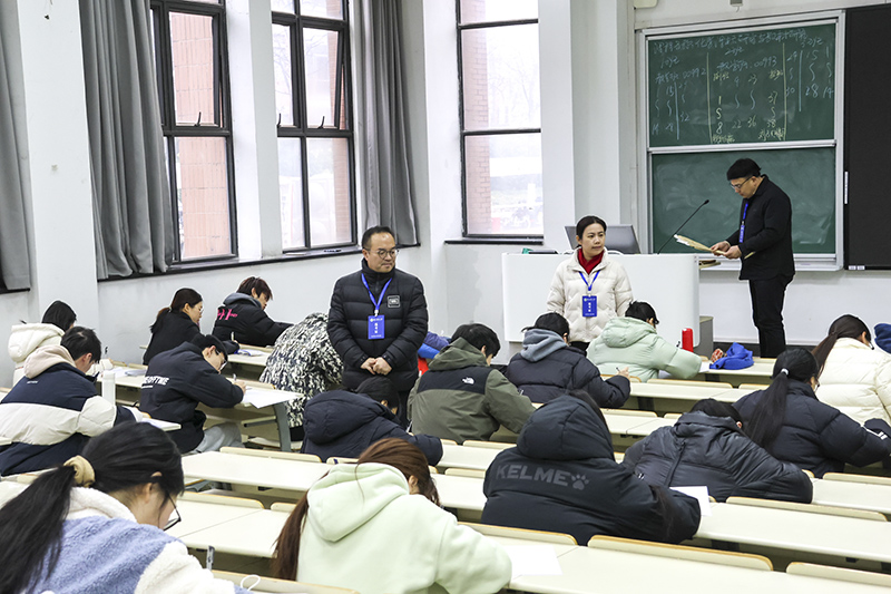 浙江師范大學李盛副校長帶隊巡察期末考試現(xiàn)場(圖1)