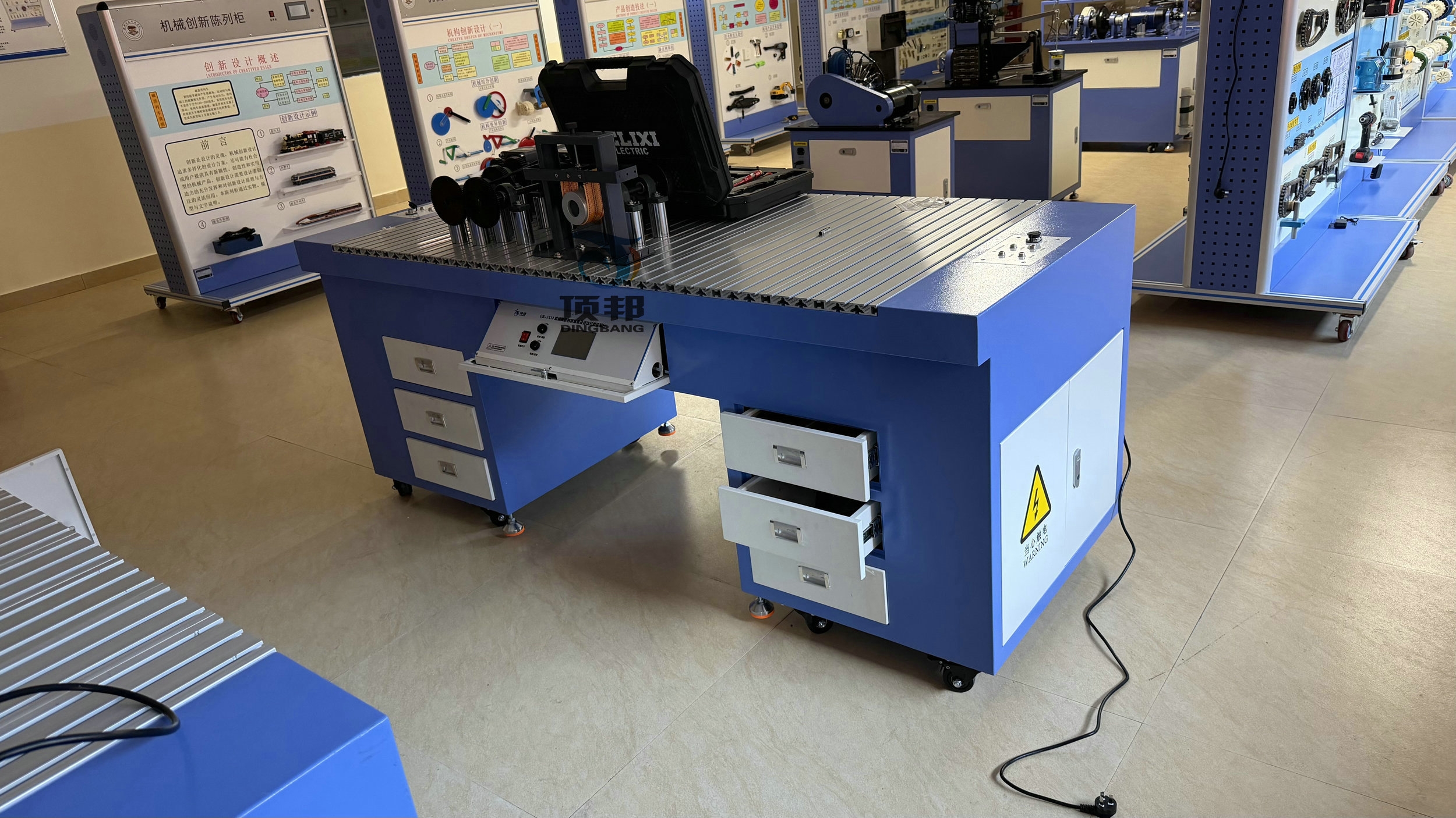 創(chuàng)意組合機械系統(tǒng)方案拼裝設計分析系統(tǒng)